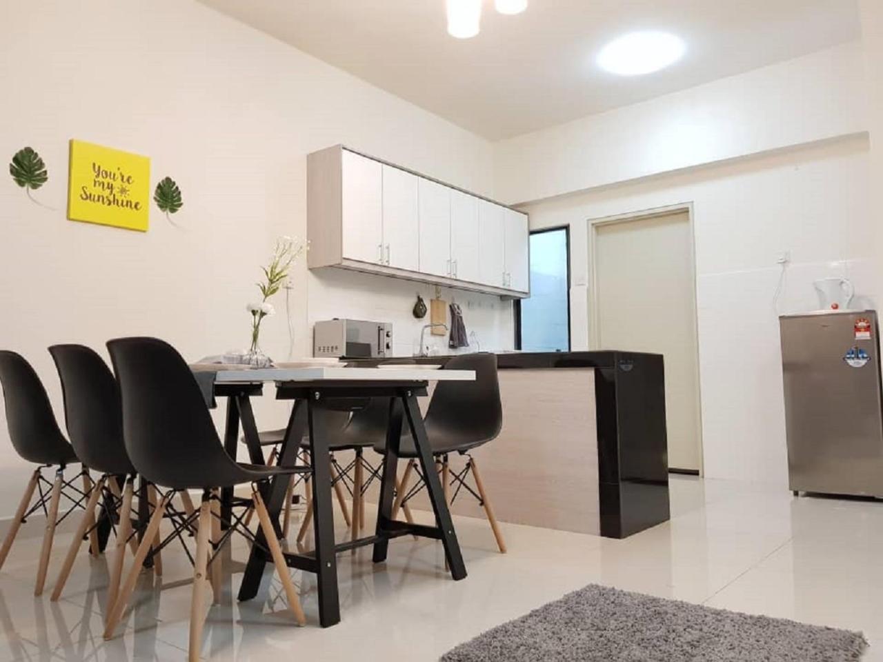 Puchong 8-12 Pax 5Min Lrt Cozy Apartment Ioi Mall Exterior photo